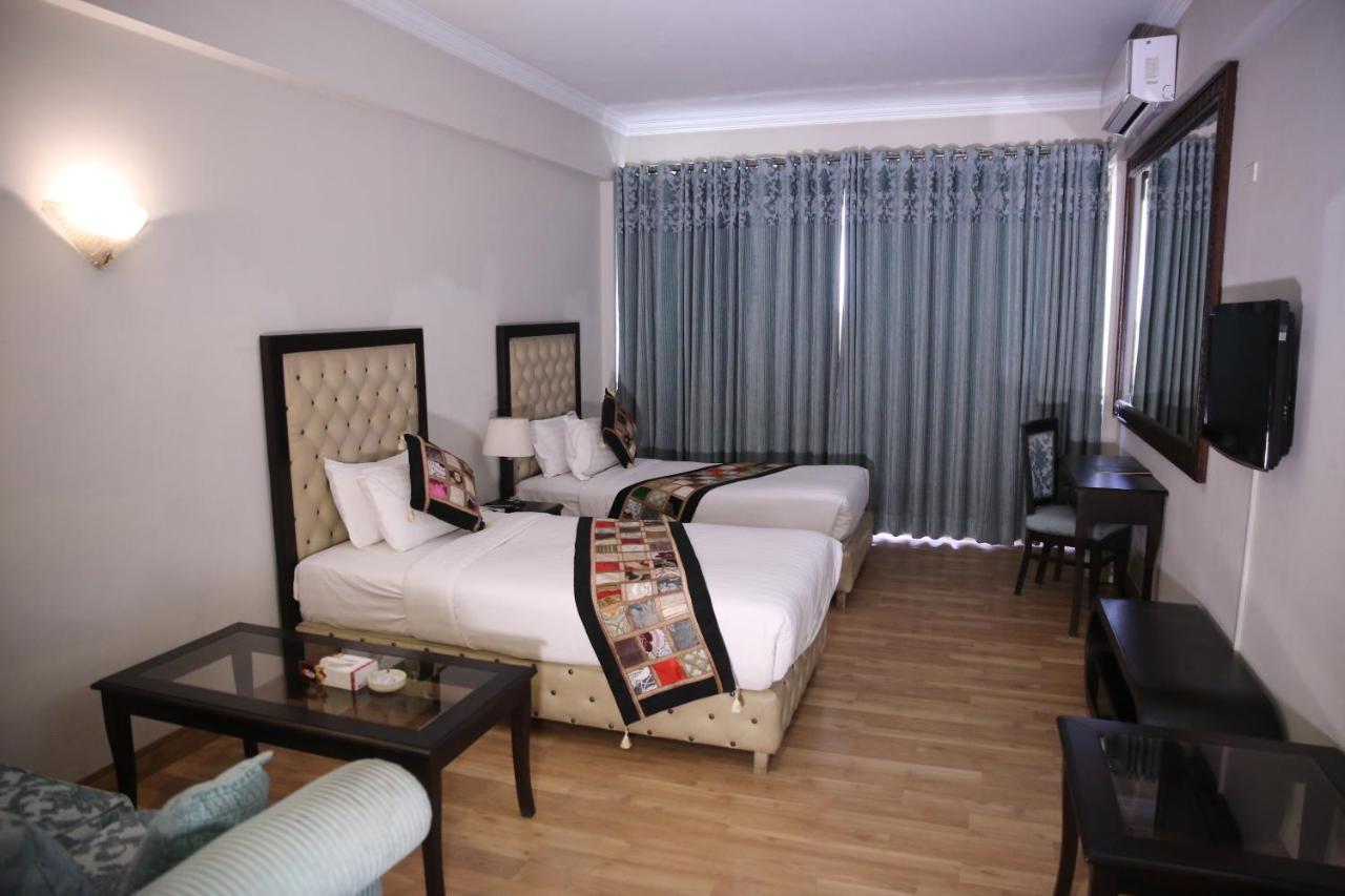 Hotel De Papae Islamabad Exterior photo