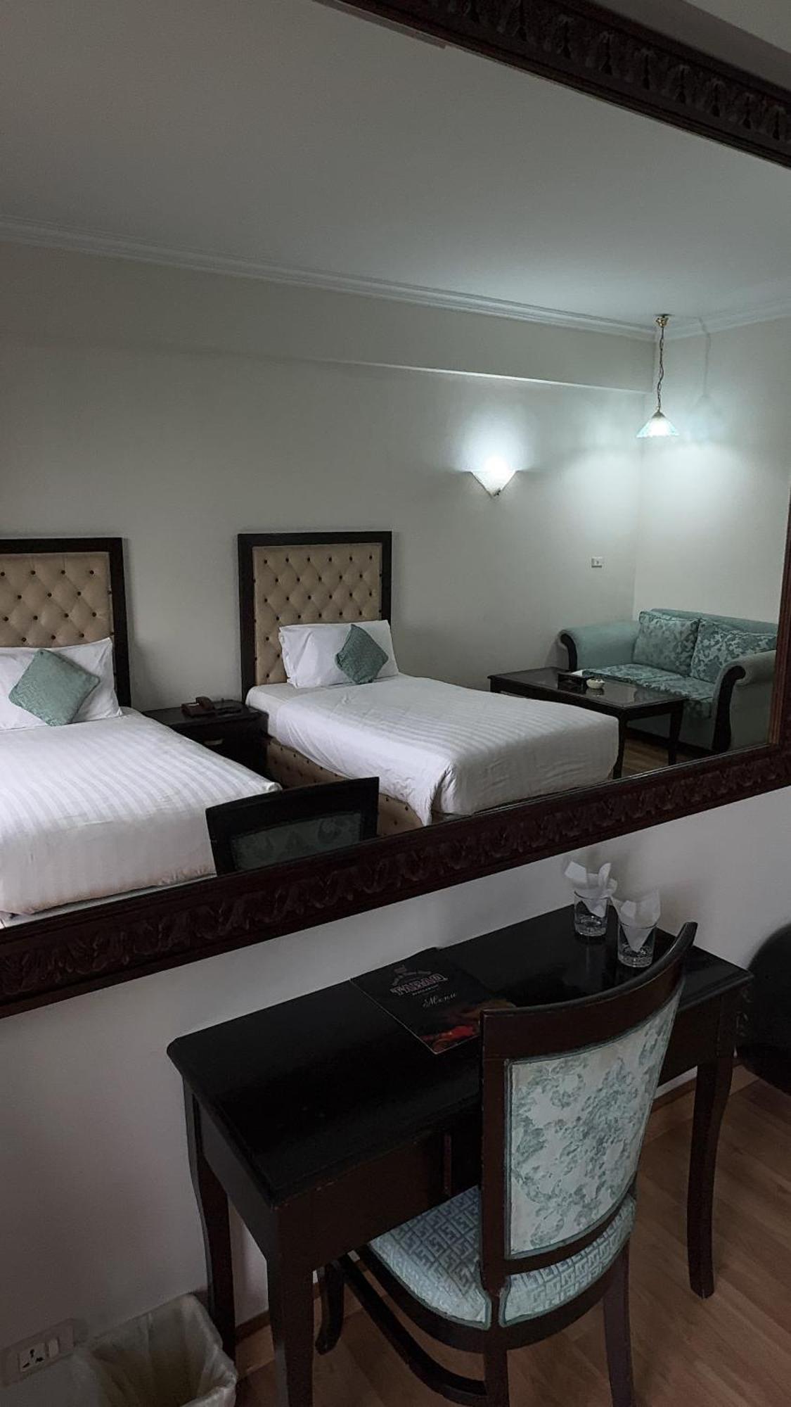 Hotel De Papae Islamabad Exterior photo