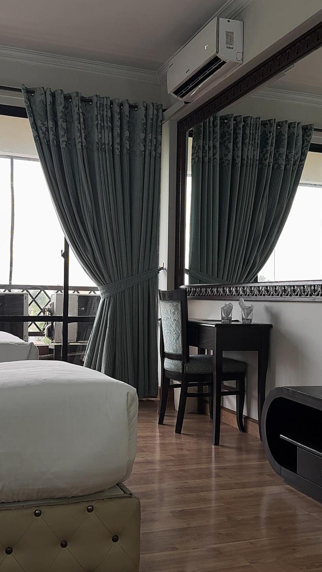 Hotel De Papae Islamabad Exterior photo